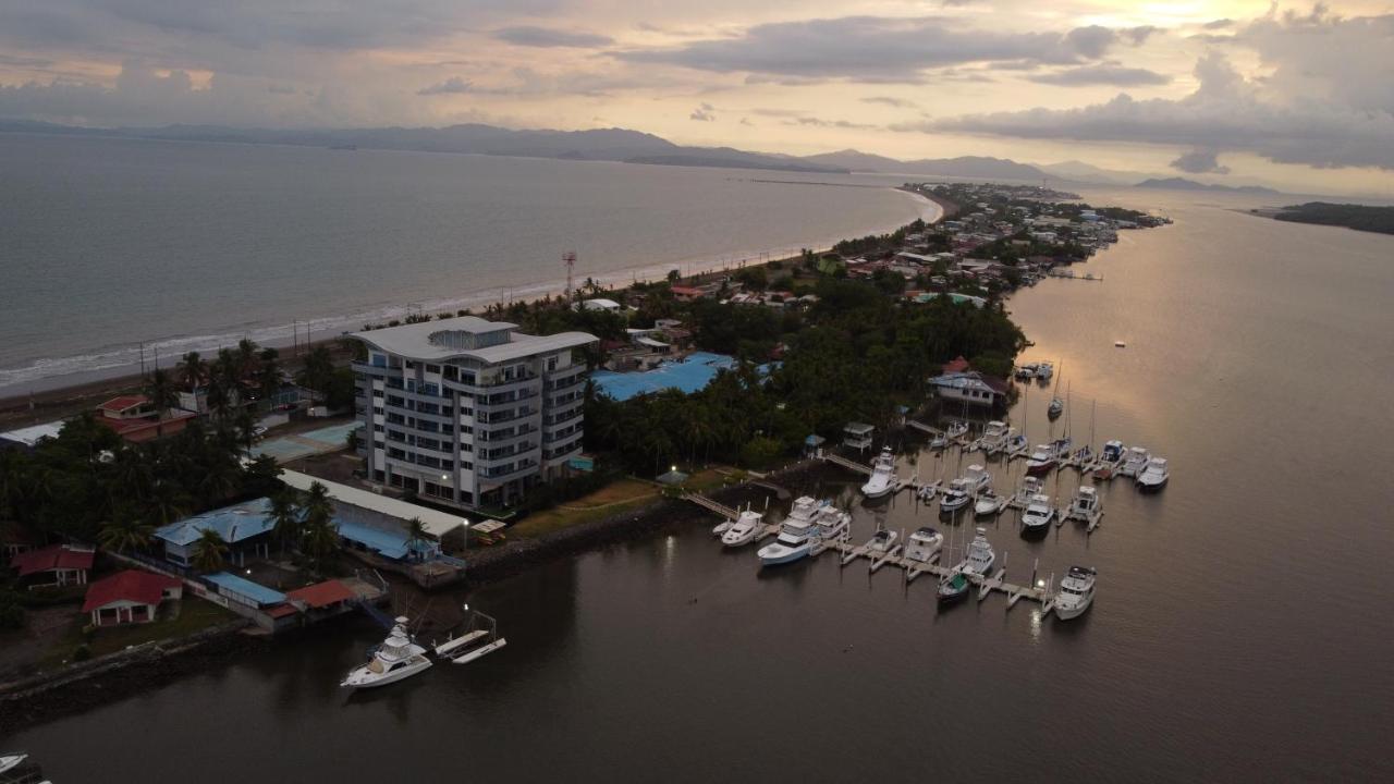 Puerto Azul Hotel ปุนตาเรนาส ภายนอก รูปภาพ