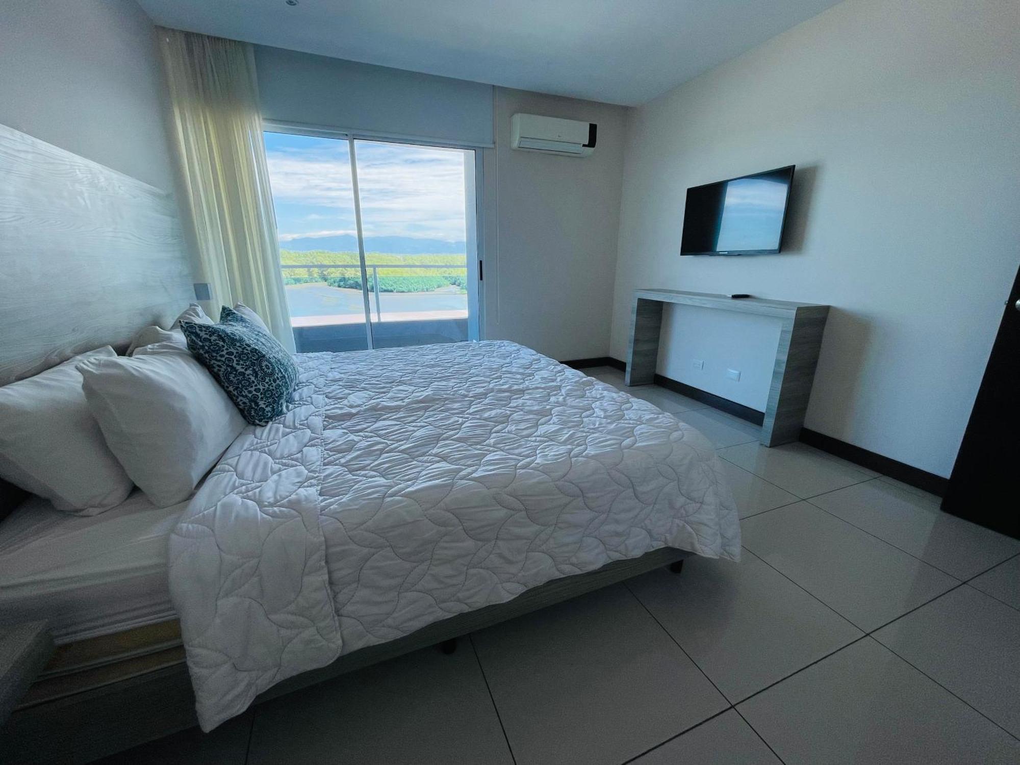 Puerto Azul Hotel ปุนตาเรนาส ภายนอก รูปภาพ