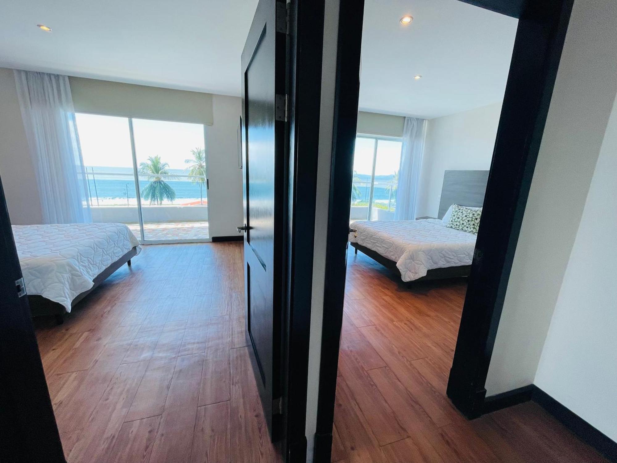 Puerto Azul Hotel ปุนตาเรนาส ภายนอก รูปภาพ