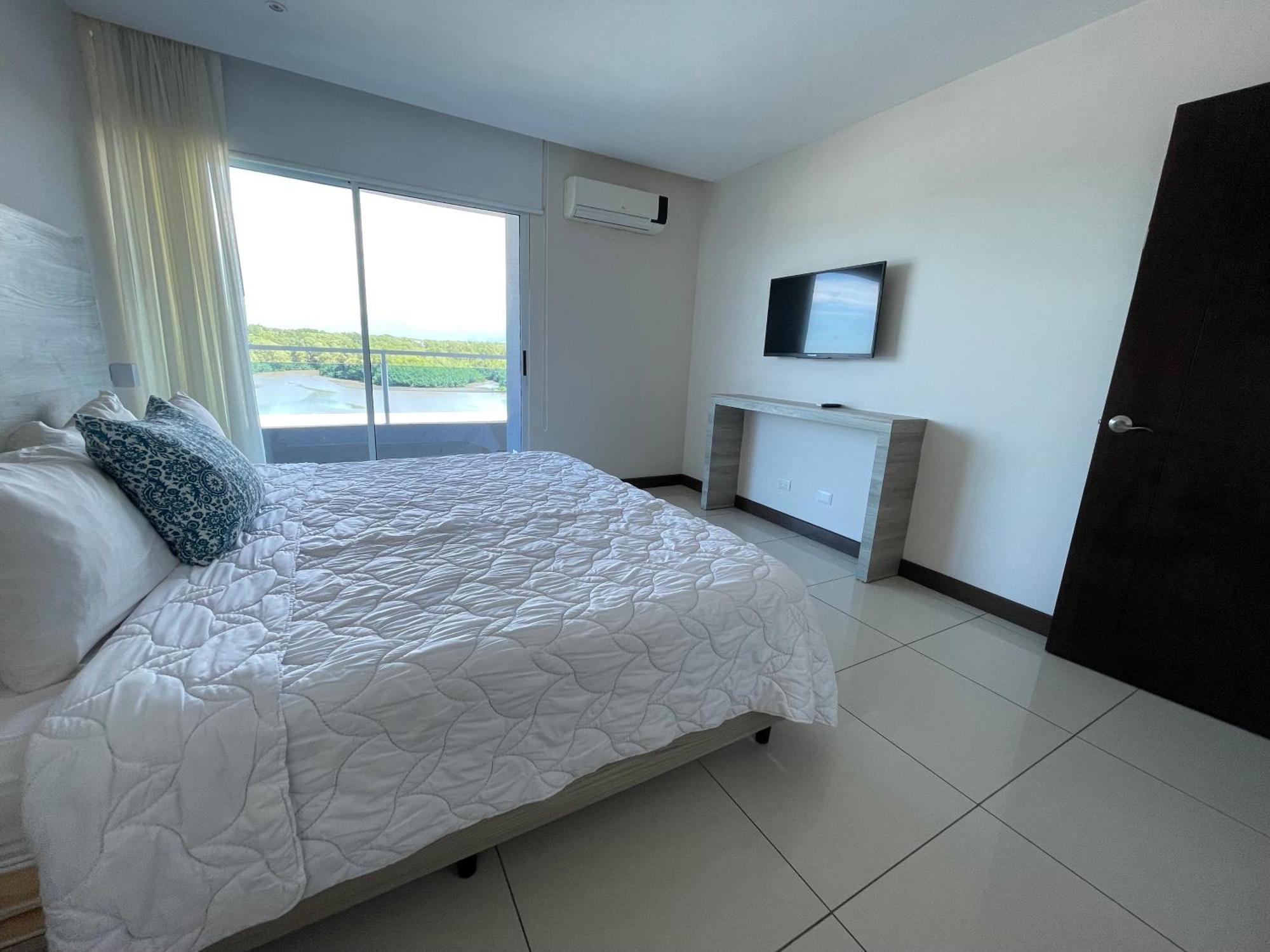 Puerto Azul Hotel ปุนตาเรนาส ภายนอก รูปภาพ