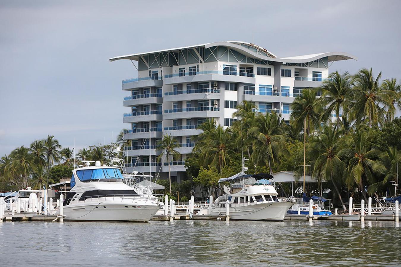 Puerto Azul Hotel ปุนตาเรนาส ภายนอก รูปภาพ