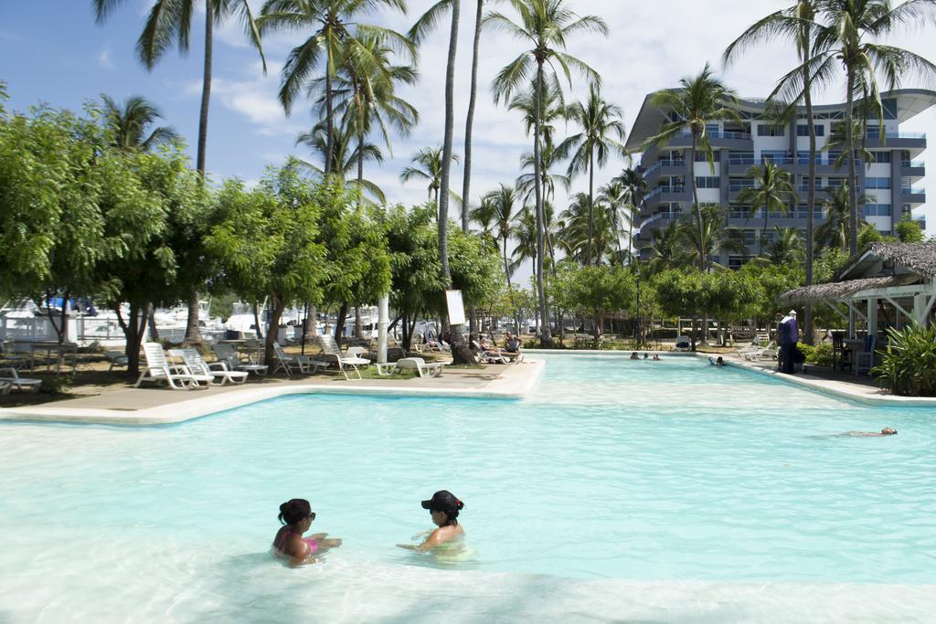 Puerto Azul Hotel ปุนตาเรนาส ภายนอก รูปภาพ