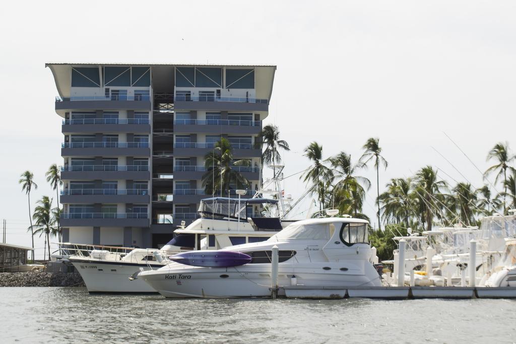 Puerto Azul Hotel ปุนตาเรนาส ภายนอก รูปภาพ