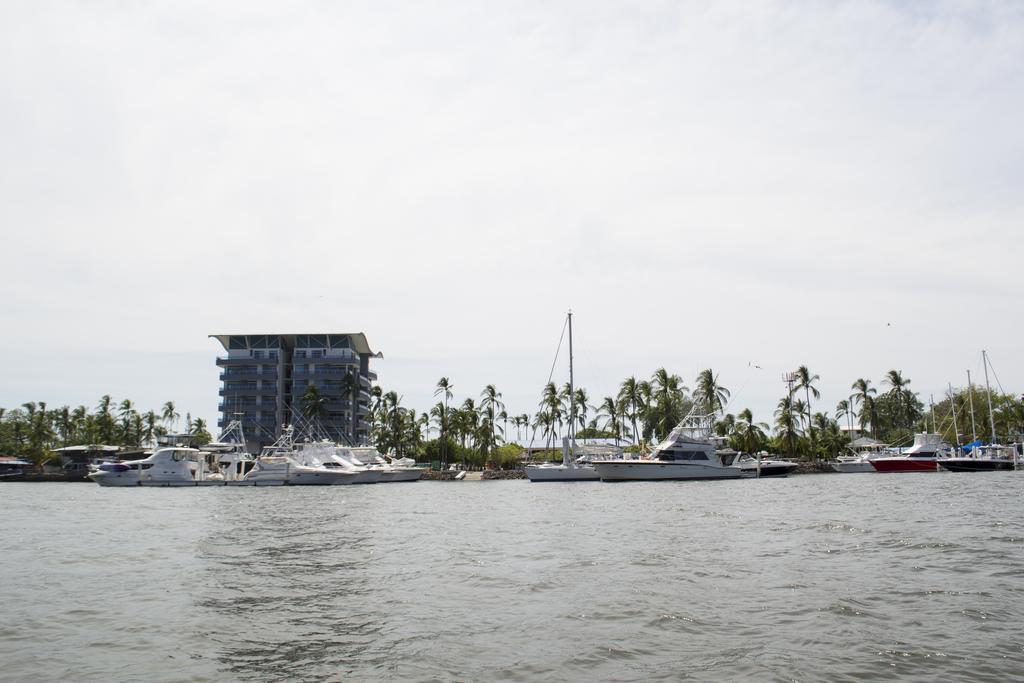 Puerto Azul Hotel ปุนตาเรนาส ภายนอก รูปภาพ
